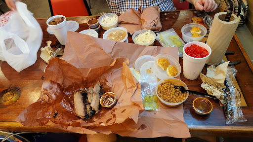 Barbecue Restaurant «Lockhart Smokehouse BBQ», reviews and photos, 400 W Davis St, Dallas, TX 75208, USA