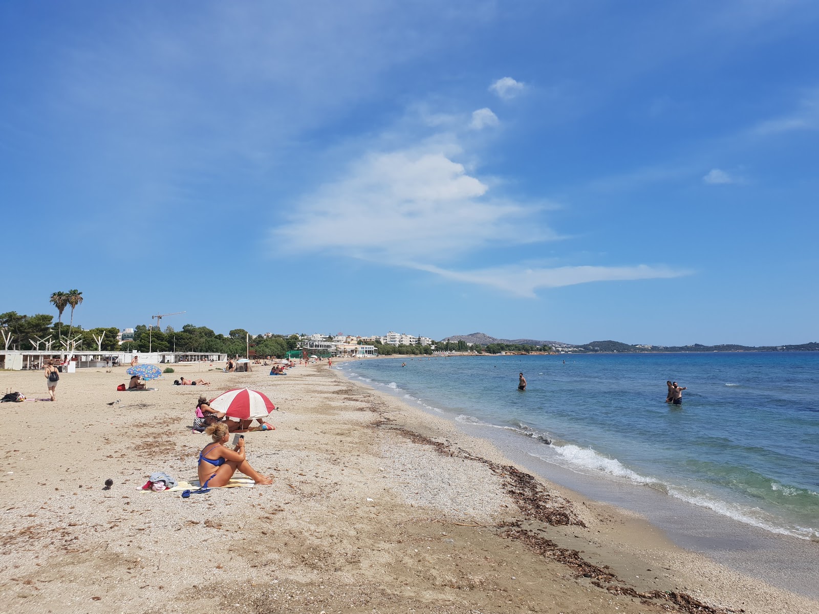 Voula beach'in fotoğrafı imkanlar alanı