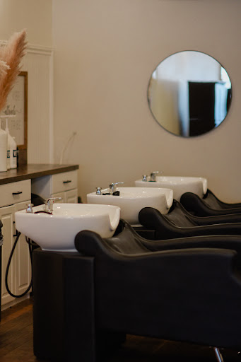 Nail Salon «Tangles Hair Salon», reviews and photos, 117 E Pine St, Exeter, CA 93221, USA