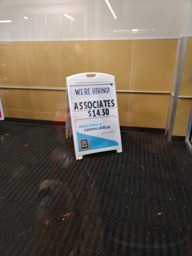 Supermarket «ALDI», reviews and photos, 21031 Tripleseven Rd, Potomac Falls, VA 20165, USA