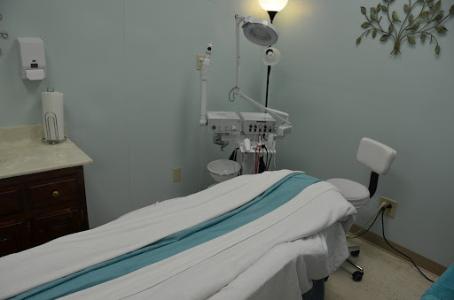 Beauty School «Queen City College», reviews and photos