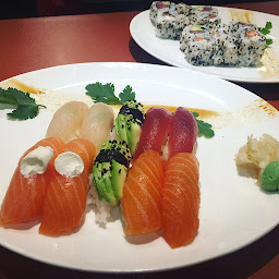 Photo n°95 de Kampai Paroisse à Versailles ()