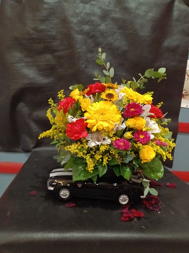 Florist «A Little Castle Flower Shop», reviews and photos, 602 S F St F, Harlingen, TX 78550, USA