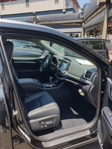 Used Car Dealer «Tower Auto Mall», reviews and photos, 31-10 Queens Blvd, Long Island City, NY 11101, USA