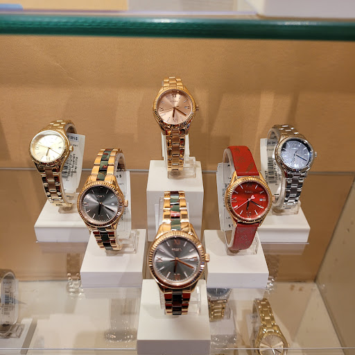 Watch Store «Fossil Outlet Store», reviews and photos, 18521 Outlet Blvd #725, Chesterfield, MO 63005, USA