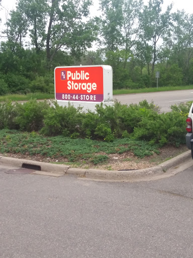 Self-Storage Facility «Public Storage», reviews and photos, 1830 Buerkle Rd, White Bear Lake, MN 55110, USA