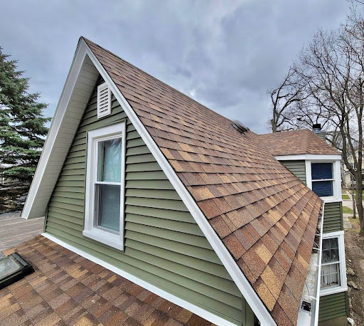 Roofing Contractor «New Edge Improvement Roofing Companies Chicago», reviews and photos, 7151 W Belmont Ave, Chicago, IL 60634, USA