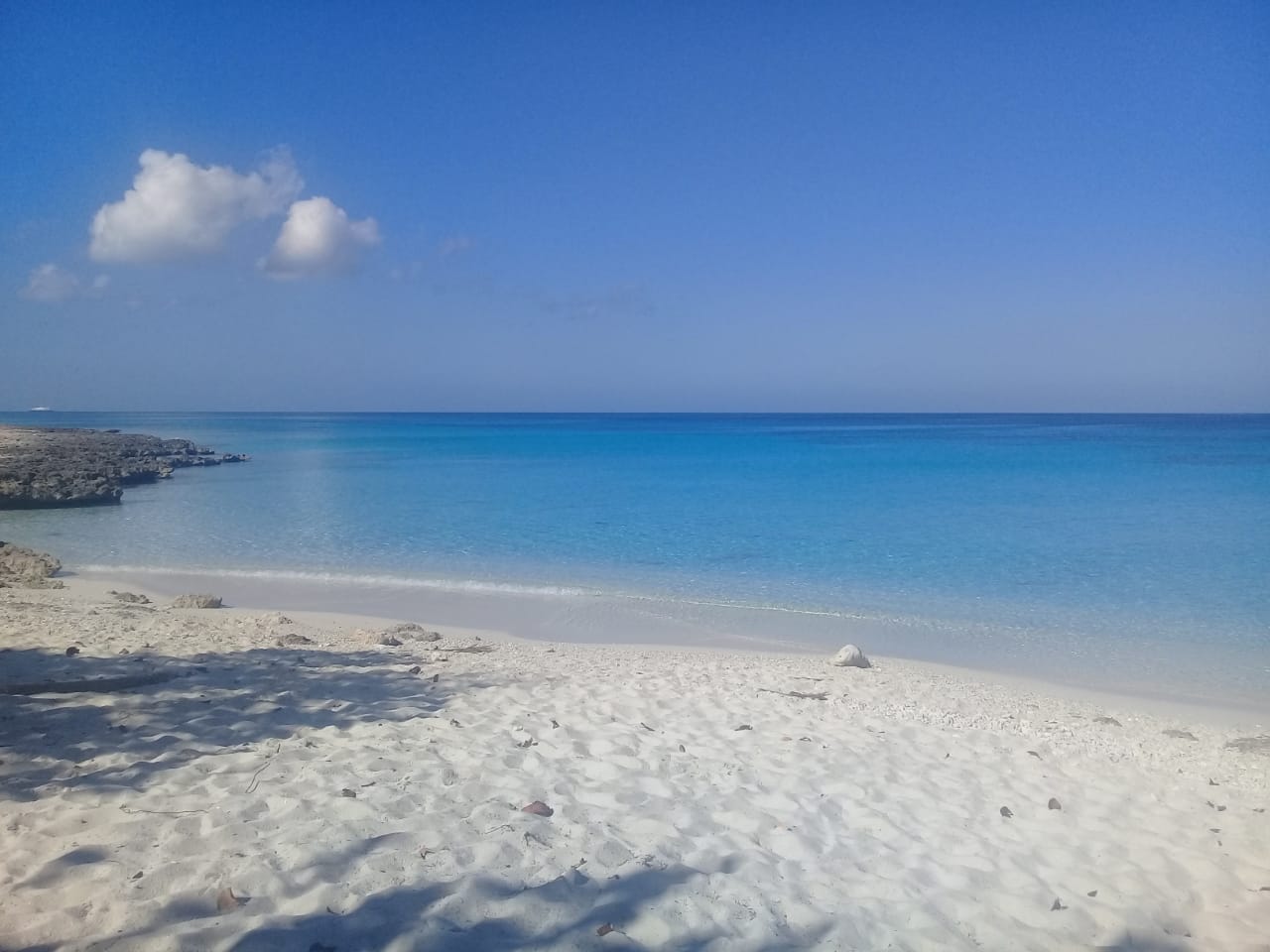 Foto av Playa del Mar med turkos rent vatten yta