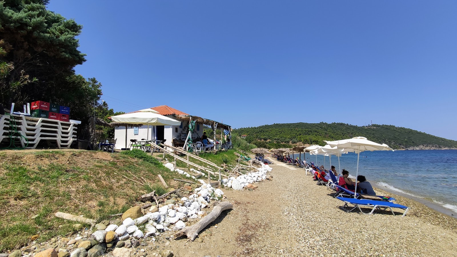 Kanistro beach'in fotoğrafı - rahatlamayı sevenler arasında popüler bir yer