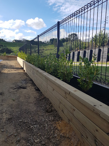 N-Hance Lawns, Fences & Decks - Construction company
