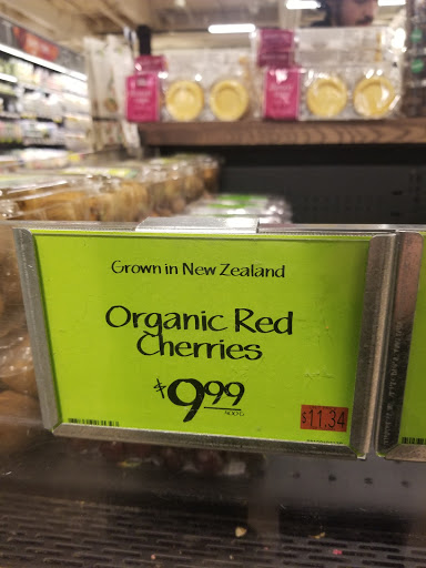 Grocery Store «Whole Foods Market», reviews and photos, 40 Railroad St, Andover, MA 01810, USA