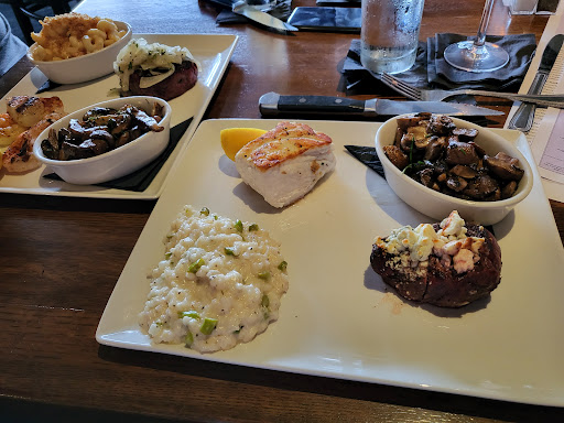 Seafood Restaurant «Devon Seafood + Steak», reviews and photos, 27 W Chocolate Ave, Hershey, PA 17033, USA