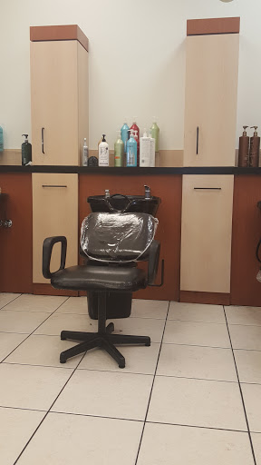 Hair Salon «Hair Cuttery», reviews and photos, 3045 Waldorf Market Pl, Waldorf, MD 20603, USA