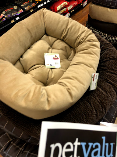 Pet Store «Pet Valu», reviews and photos, 1061 W Main St #12, Branford, CT 06405, USA