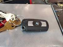 Guy`s Lock & Key - Photo 3 - Car repair in , Phoenix