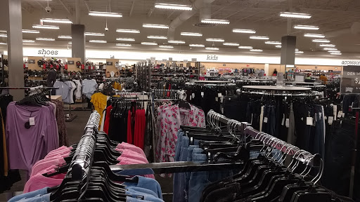 Department Store «Nordstrom Rack North Point MarketCenter», reviews and photos, 6200 North Point Pkwy, Alpharetta, GA 30022, USA