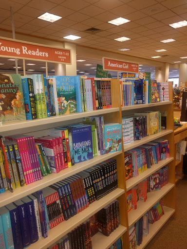 Book Store «Barnes & Noble», reviews and photos, 4300 Montgomery Rd, Ellicott City, MD 21043, USA