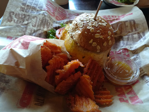 Shopping Mall «North & Sheffield Commons», reviews and photos, 1000 W North Ave, Chicago, IL 60642, USA