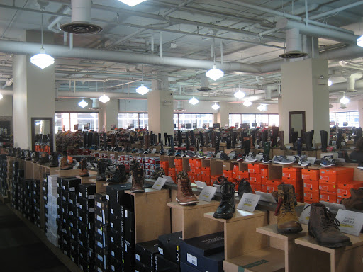 Shoe Store «DSW Designer Shoe Warehouse», reviews and photos, 1301 S Joyce St, Arlington, VA 22202, USA