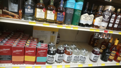 Liquor Store «Circus Wines Beer & Spirits», reviews and photos, 56 Newman Springs Rd, Red Bank, NJ 07701, USA