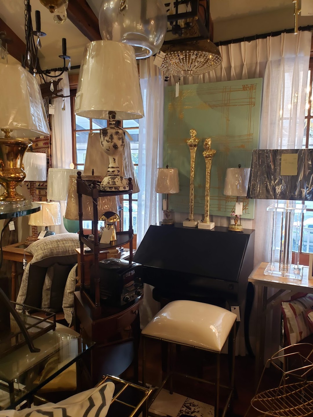 Abat Jour Interiors LLC