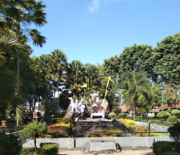 Taman Tirta Wangi (horse statue) photo