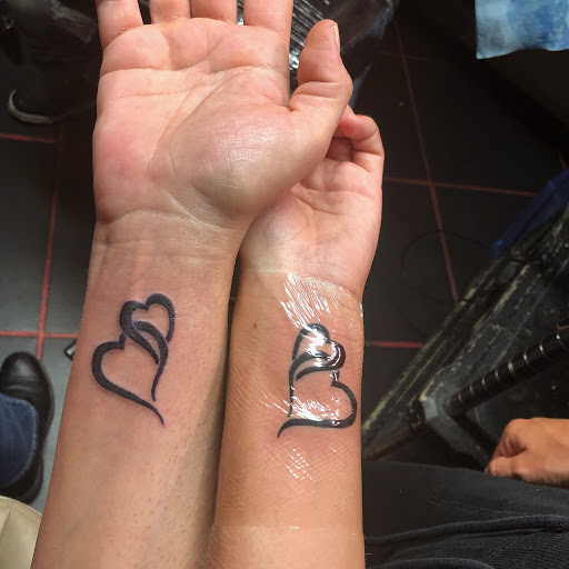 Tattoo Shop «Quality Ink -Tattoo and Piercing Studio», reviews and photos, 3604 Fort Crook Rd S, Bellevue, NE 68123, USA