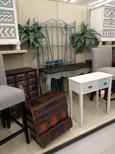 Craft Store «Hobby Lobby», reviews and photos, 7765 Airport Blvd #401, Mobile, AL 36608, USA