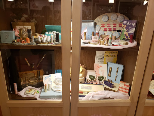 Cosmetics Store «Besame Cosmetics», reviews and photos, 3505 W Magnolia Blvd, Burbank, CA 91505, USA