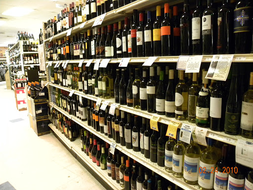 Wine Store «Wells Discount Liquors», reviews and photos, 6310 York Rd, Baltimore, MD 21212, USA