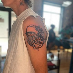 Explore small money tattoo ideas, creative tattoo ideas in Belgrade, available at The Loyal Sparrow Tattoo and Piercing