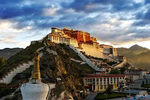 Potala Palace image