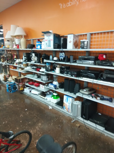 Thrift Store «Goodwill Store and Donation Station», reviews and photos, 10647 Culebra Rd, San Antonio, TX 78251, USA