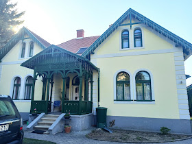 Szalay Villa