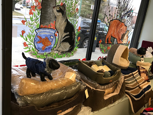 Pet Supply Store «Pet Supplies of Bayside», reviews and photos, 224-25 Union Tpke, Oakland Gardens, NY 11364, USA