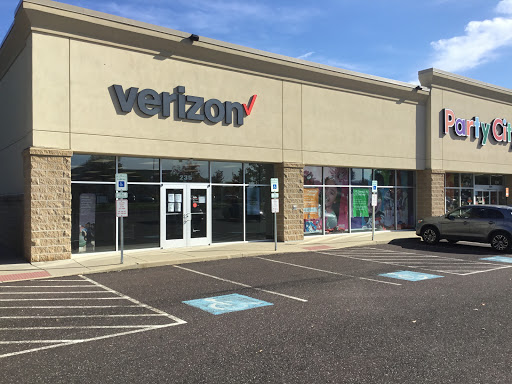 Cell Phone Store «GoWireless Verizon Authorized Retailer», reviews and photos, 322 Upland Square Dr, Pottstown, PA 19464, USA