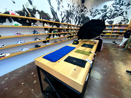 Shoe Store «Undefeated Santa Monica», reviews and photos, 2654 Main St # B, Santa Monica, CA 90405, USA