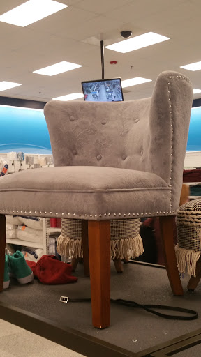 Clothing Store «Ross Dress for Less», reviews and photos, 3201 Eastway Dr, Charlotte, NC 28205, USA