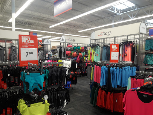 Sporting Goods Store «Academy Sports + Outdoors», reviews and photos, 14260 Manchester Rd, Manchester, MO 63011, USA