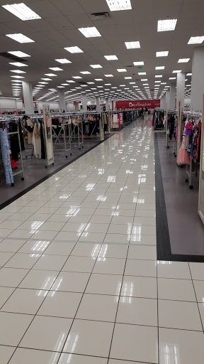 Clothing Store «Burlington Coat Factory», reviews and photos, 1402 SE Everett Mall Way, Everett, WA 98208, USA