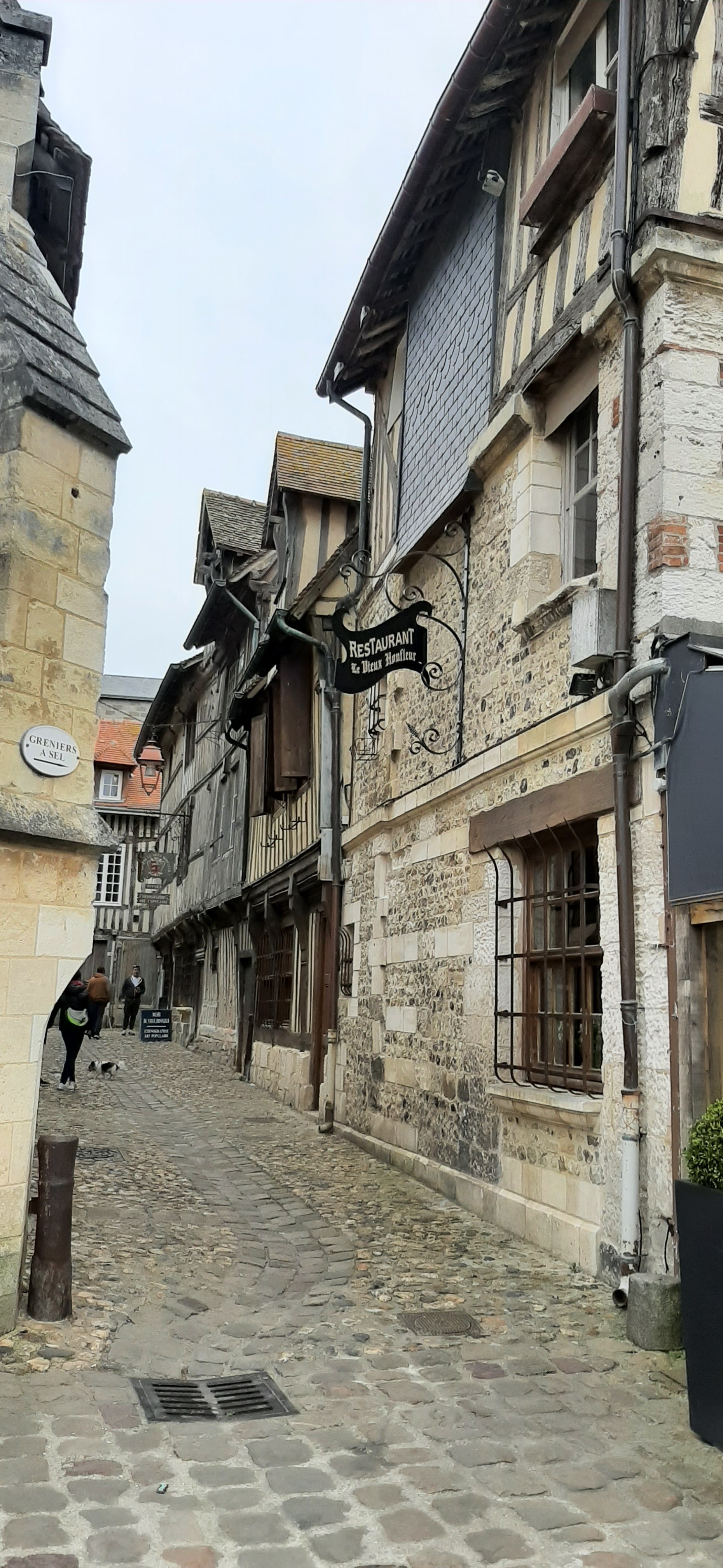 Photo n° 3 de l'avis de Gérard. fait le 29/04/2022 à 17:03