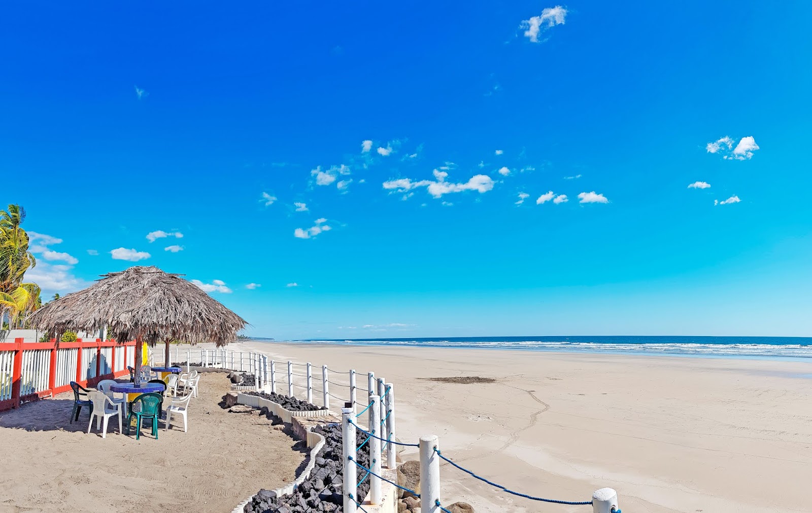 Foto van El Espino beach met turquoise puur water oppervlakte