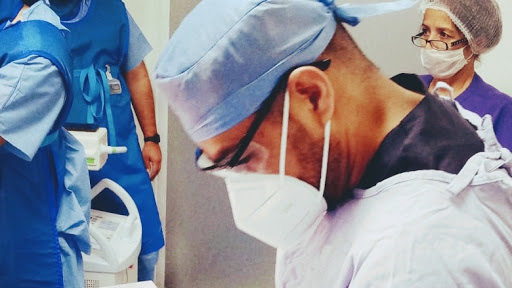 Dr. Cesar Perez Mora - Cirujano Traumatólogo Ortopedista ‎