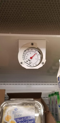 Grocery Store «Quality Food Center», reviews and photos, 6940 Coal Creek Pkwy SE, Newcastle, WA 98059, USA