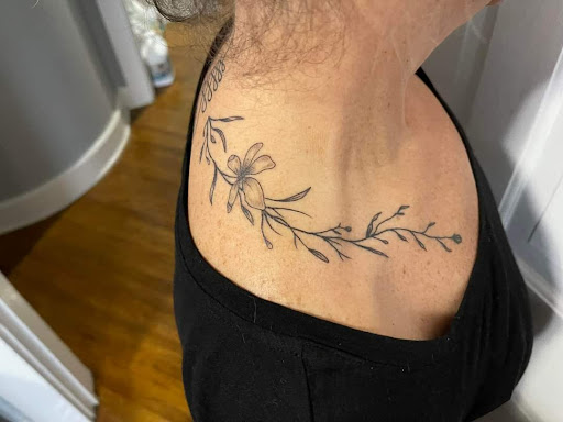 Find western themed tattoo ideas for your next unique tattoo in Muscatine at The Sapphire Lounge