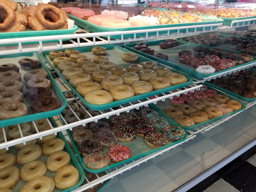 Donut Shop «Daylight Donuts Supershop», reviews and photos, 3121 S Yale Ave, Tulsa, OK 74135, USA