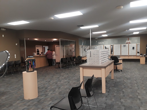 Eye Care Center «Eyeglass World», reviews and photos, 10224 E Adamo Dr, Tampa, FL 33619, USA