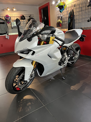 Motorcycle Dealer «Champion Honda BMW Ducati», reviews and photos, 4155 Dorchester Rd, Charleston, SC 29405, USA