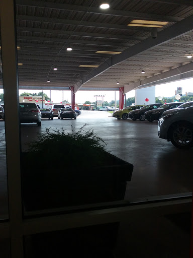 Toyota Dealer «Toyota of Bristol», reviews and photos, 3045 W State St, Bristol, TN 37620, USA
