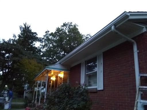 Golf Course «Twin Oaks Golf & Plantation Club», reviews and photos, 450 E 43rd St, Covington, KY 41015, USA